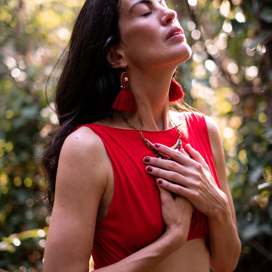 TerrieHuberman's tweet photo. Feeling disconnected from your body due to trauma or stress? This gentle Heart Hug-Let meditation helps you safely reconnect through heart tapping + guided affirmations.

Perfect for dissociation and grounding. Get it for $14.97 at https://t.co/JLHMlASbzA

#TraumaHealing https://t.co/NkT5Cof417