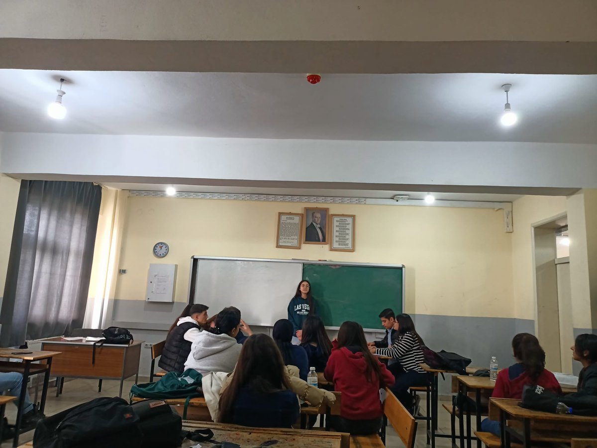 Okulumuzda #MEBFestival haftası kapsamında münazara ve yetenek paylaşımı etkinliklerinden geriye kalanlar.