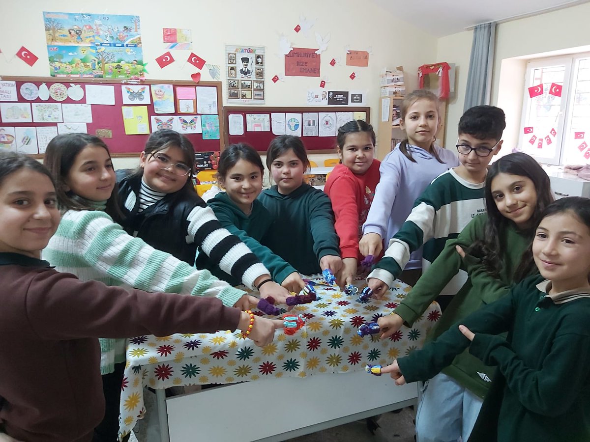 Okullarımızdan Dönem Sonu Faaliyet Haftası etkinlikleri

#MEBFestival
#TürkiyeYüzyılıMaarifModeli
#KöklerdenGeleceğe

<a href="/Yusuf__Tekin/">Yusuf Tekin</a> <a href="/tcmeb/">Millî Eğitim Bakanlığı</a>  <a href="/ahpehlivan53/">Ali Hamza Pehlivan</a> <a href="/fazilet_durmus/">Fazilet Öğretmen 🇹🇷</a> <a href="/MersinMEM/">Mersin İl Millî Eğitim Müdürlüğü</a> <a href="/necmidinc/">M.Necmeddin Dinç</a>