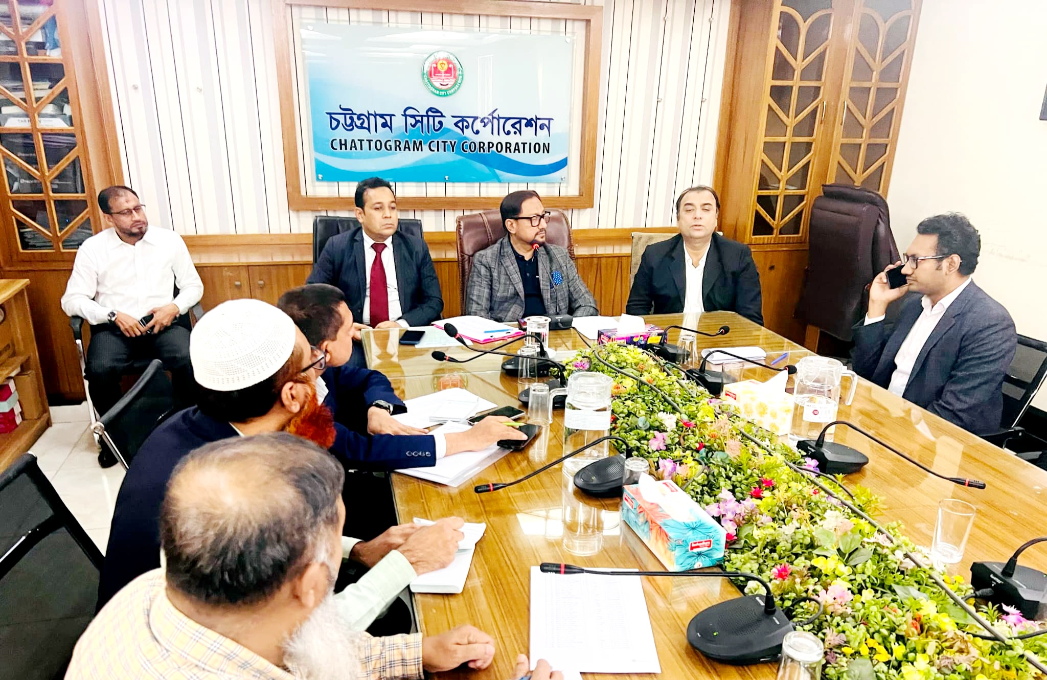 ওয়ার্ড সচিবদের সেবা কার্যক্রমে সচেষ্ট থাকার আহ্বান মেয়র ডা. শাহাদাতের