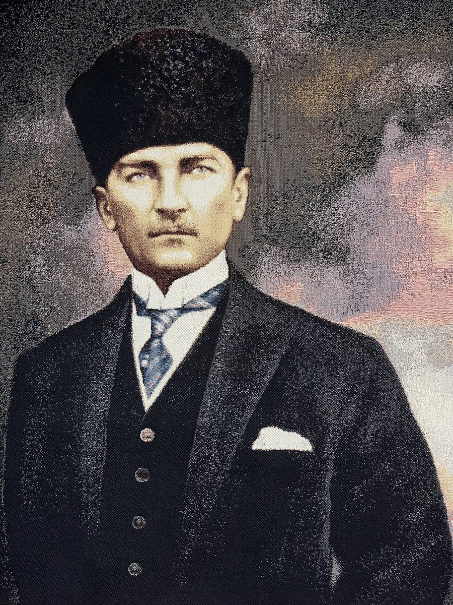ribhalla's tweet photo. Seni kalbimize dokuduk, kalbimizle dokuduk❤️

Tıkla, basılı tut ve 4K kalitesinde yükle. 🇹🇷 https://t.co/oUmfqoAErW