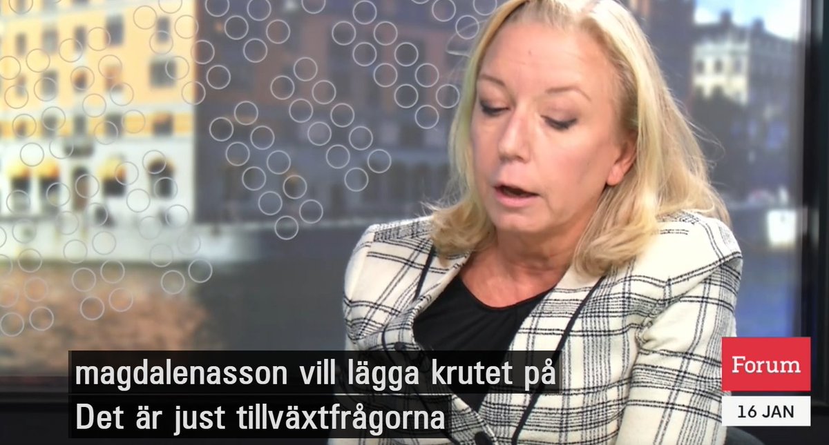 InteSosseSe's tweet photo. .. I ett par minuter fortsätter @emarmorstein rabbla, stärka och motivera (S) narrativ, partiets politik och retorik i opartiska, objektiva @svt

Studions utgångspunkt är hela tiden Magdalena Anderssons. Det första klippet EM visar är således, hör och häpna, ett aggressivt- https://t.co/eydeROv2T5