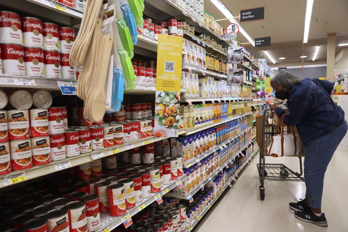 elsiglocomve's tweet photo. La inflación de diciembre en EE.UU. sube dos décimas https://t.co/iFRPI5YYrW #noticiaselsiglo #tematicas https://t.co/ZefeVID3nI