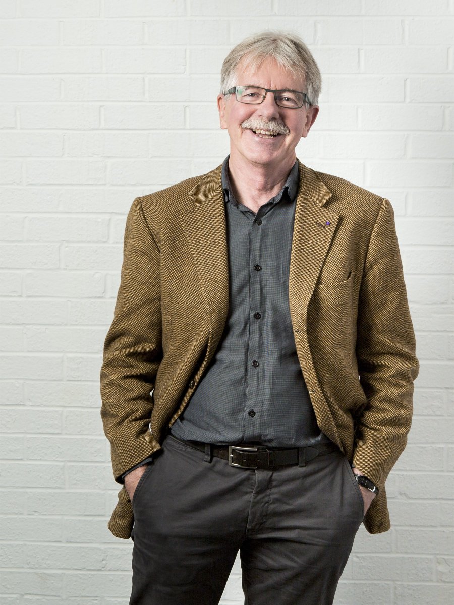 Oxford Life-Writing (@oxlifewriting) on Twitter photo 🚨Reminder: Registration for the Laura Marcus Life-Writing Workshop with Prof Colin Jones on 28 Feb closes tomorrow at 9:00 am. Don't miss out!🚨
📍 <a href="/engfac/">Faculty of English</a> , 10:30–12:30
🔗 Register here: shorturl.at/Pl85L
<a href="/VoltaireOxford/">Voltaire Foundation</a> <a href="/MFOxford/">Maison Française d'Oxford</a> <a href="/OxfordModLangs/">Oxford Modern Languages</a> <a href="/TORCHOxford/">TORCH Oxford</a> 🚨Reminder: Registration for the Laura Marcus Life-Writing Workshop with Prof Colin Jones on 28 Feb closes tomorrow at 9:00 am. Don't miss out!🚨
📍 <a href="/engfac/">Faculty of English</a> , 10:30–12:30
🔗 Register here: shorturl.at/Pl85L
<a href="/VoltaireOxford/">Voltaire Foundation</a> <a href="/MFOxford/">Maison Française d'Oxford</a> <a href="/OxfordModLangs/">Oxford Modern Languages</a> <a href="/TORCHOxford/">TORCH Oxford</a>