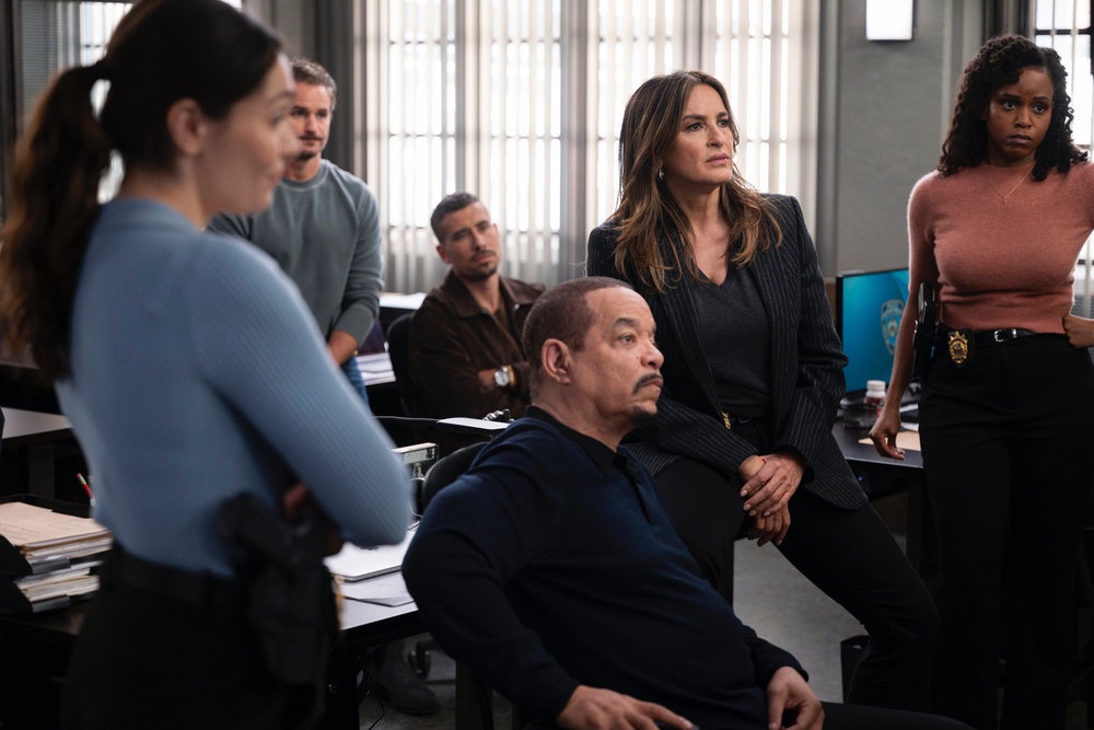 Calling to all the fans! All new #SVU episode tonight at 9pm on NBC! 

RT if you’ll be watching!