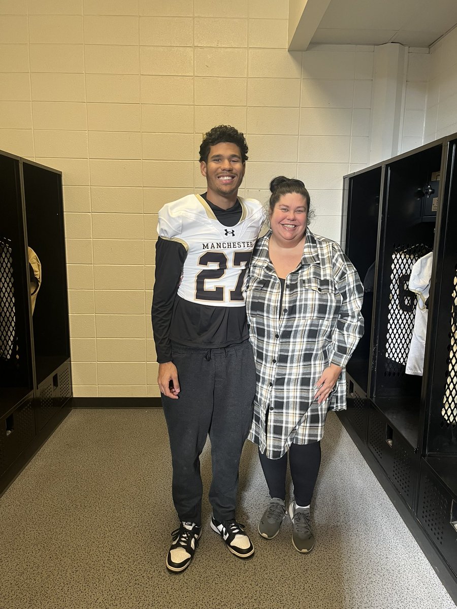 Gavinlamb3232's tweet photo. After a blessed conversation with @CoachBowen_  I am blessed to receive my 3rd official offer from Manchester university @GiantAthletics @BenDavisFB and @RussMann09 @coachspinks317 @44__marco @IndianaPreps https://t.co/nXjAeA7hxH