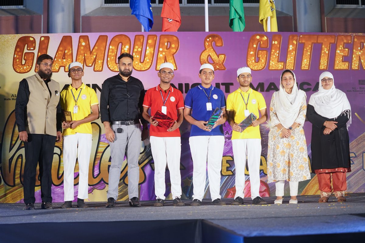 sanamalikshaikh's tweet image. Attended the grand Annual Function, Glamour &amp;amp; Glitter – Annual Night Magic! at Al Barkaat School. It was a proud moment to witness the exceptional performances of our talented students and felicitated the winners of the evening.  
1/2

#AlbarkaatSchool #AnnualFunction #Kurla