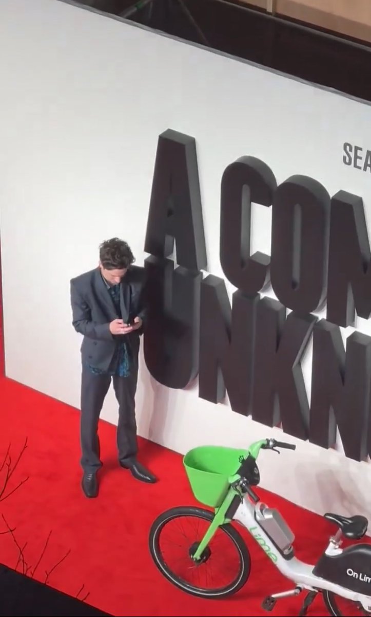 PopCrave's tweet photo. Timothée Chalamet says he was fined £65 for parking a Lime bike at the London premiere of ‘A Complete Unknown’:

“There was a traffic jam… I actually wasn’t allowed to park there so I got a £65 fine. It’s horrible because it was actually kind of an advert for them.” https://t.co/bEWcW2G0SH