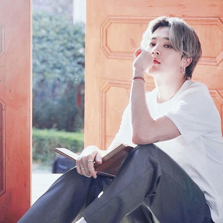 GDNFTRSSHI's tweet photo. "When the trope is...enemies to lovers"
#jikook version

>>wherein the reader (jm) got transported into his favorite novel but instead of meeting his favorite hero, he got entangled with the villain (jk), who got a liking on him.  >> https://t.co/YmO5ICnZkU