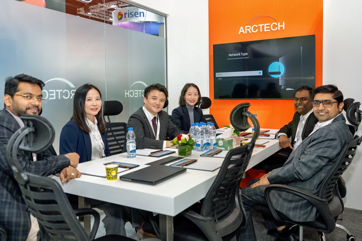 ArctechSolar's tweet photo. #ArctechExhibition The hustling 3-day journey for #Arctect to the #WFES2025 has concluded with great success! This year, apart from its #1P solar tracker #SkyLineII, Arctech brought Intelligent PV #CleaningRobot #StarShineI. Stay tuned for more details!
#ArctechMEA #solartrackers https://t.co/mRhoChB4rK