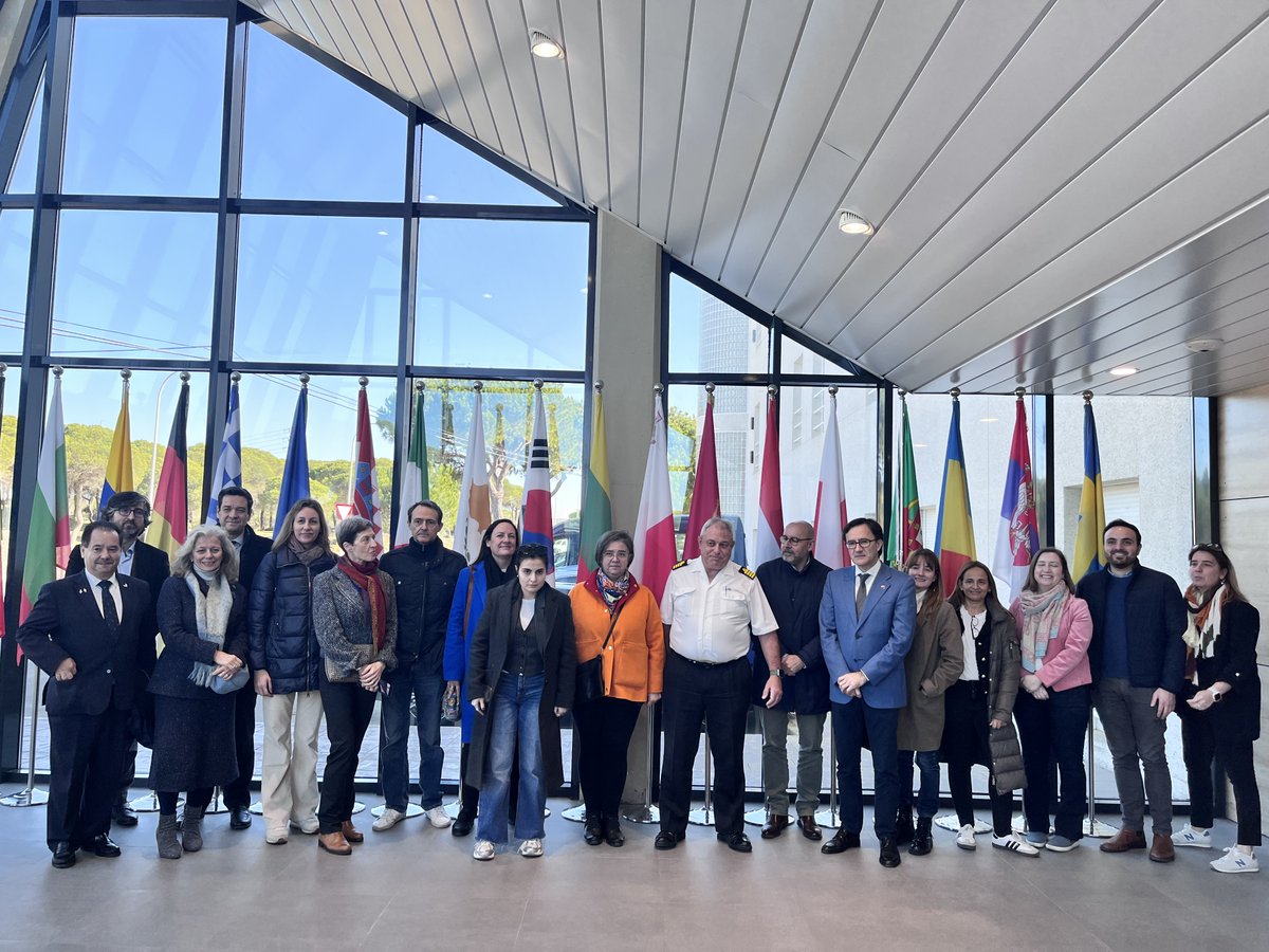 defensayyo's tweet photo. El día de ayer, realizamos una visita guiada a la Base Naval de Rota, junto a profesores de diversas universidades españolas. 
Agradecemos a la organización de @USembassyMadrid @USConsulateBCN igualmente a la @Armada_esp y @USNavy  

#DefensayYo5 https://t.co/mFlv6kfeA9