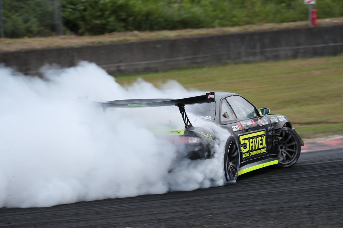 5FIVEXTIRES (@5fivextires) on Twitter photo 本年度2025年は、スカラシップ制度を復活致します。
対象レースカテゴリ
FORMULA DRIFT JAPAN
D1 lights etc...
ポイント企画による特典も計画中。
近日、オフィシャルサイトでリリース予定です♫
<a href="/formuladjapan/">Formula Drift Japan</a>
<a href="/D1LIGHTS/">D1 LIGHTS</a>
<a href="/kyoho_neko/">共豊コーポレーション【公式】🚗</a>
#ファイベックス
#スカラシップ 本年度2025年は、スカラシップ制度を復活致します。
対象レースカテゴリ
FORMULA DRIFT JAPAN
D1 lights etc...
ポイント企画による特典も計画中。
近日、オフィシャルサイトでリリース予定です♫
<a href="/formuladjapan/">Formula Drift Japan</a>
<a href="/D1LIGHTS/">D1 LIGHTS</a>
<a href="/kyoho_neko/">共豊コーポレーション【公式】🚗</a>
#ファイベックス
#スカラシップ