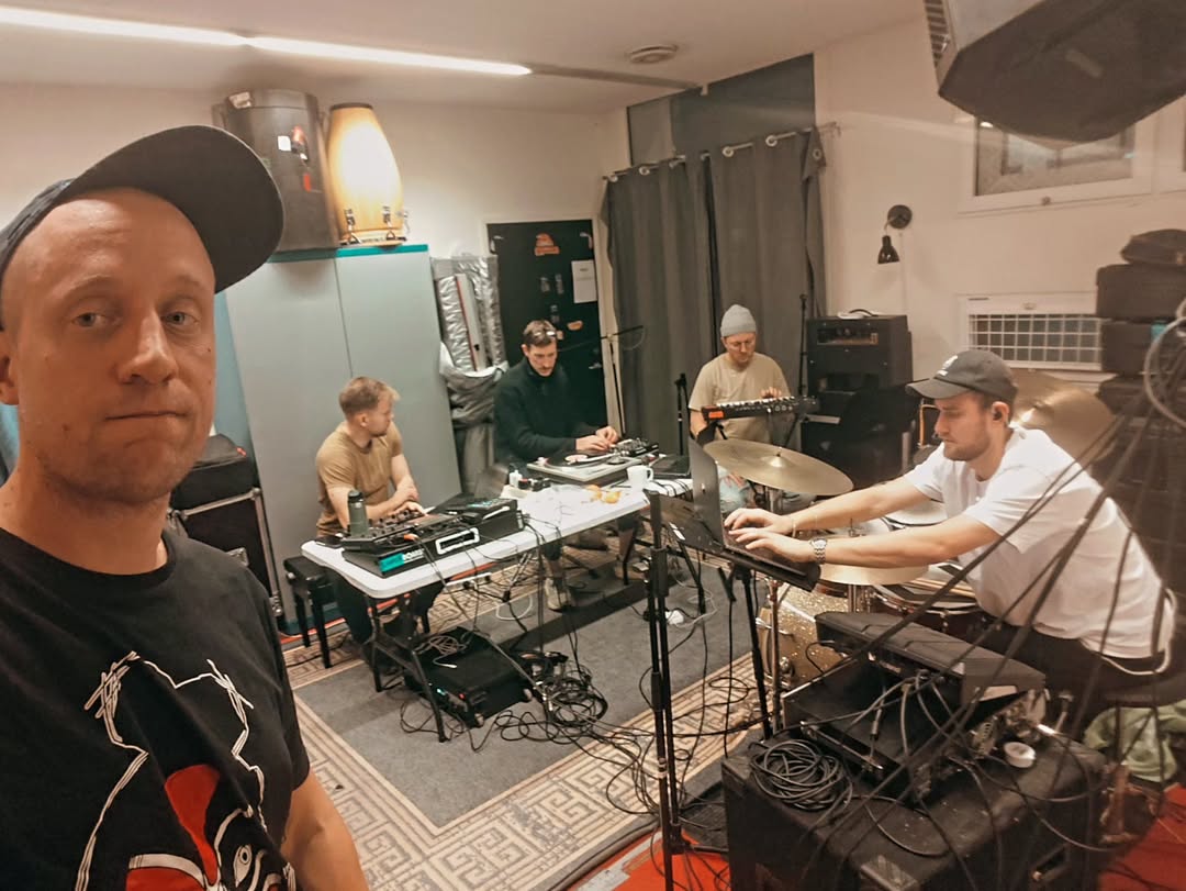 Får stabil økuller i øveren... Men der er kun 50 billetter tilbage før Store Vega 25/1 er udsolgt 🙏 Fang en af de sidste billetter her vega.dk/event/pede-b-2…