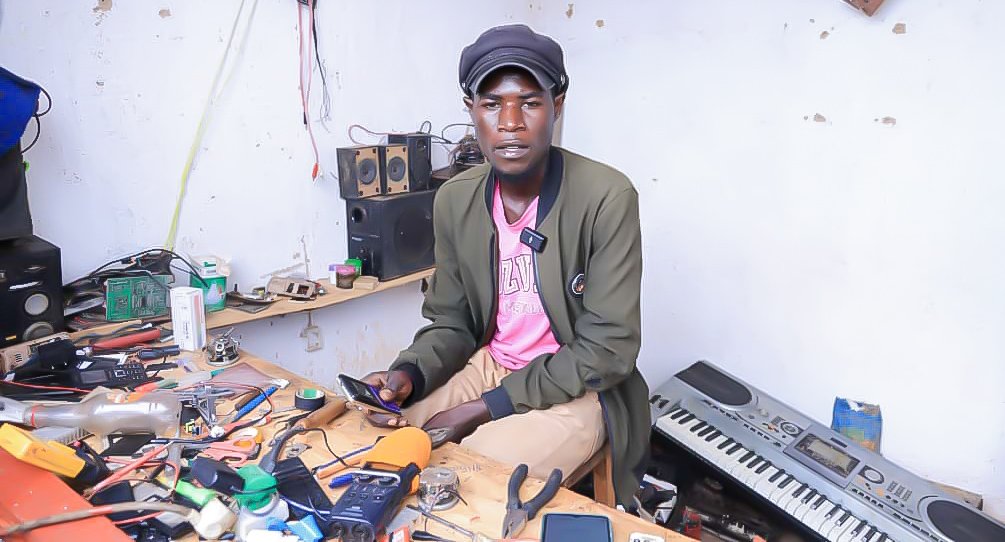 RTNBurundi's tweet photo. A #Gihamagara, chef-lieu de la commune #Itaba, dans @Gitega, plusieurs jeunes ont trouvé une alternative à l’attente souvent interminable d’un emploi salarié. https://t.co/ZKMW9ZUOc6