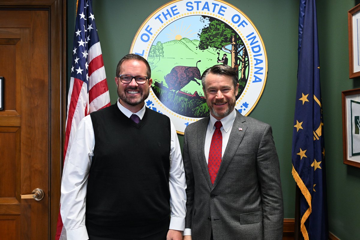 SenToddYoung's tweet photo. Always enjoy visiting with @NoblesvilleIN Mayor Chris Jensen. Thanks for sharing updates today. @MayorJensen https://t.co/izVAO9mqjq