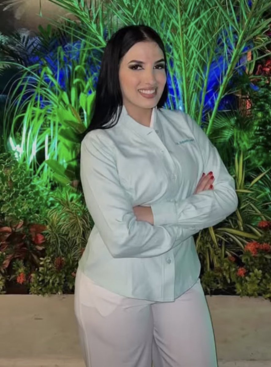 marygoicetty's tweet image. #LibertadParaLosPresosPolíticos 

📍Alejandra López, una joven en espera de su título de odontóloga, además de talentosa bailarina.Fue SECUESTRADA por el RÉGIMEN criminal el 1 de agosto en el Aeropuerto Internacional del Caribe Santiago Mariño, isla de Margarita, mientras cumplía…