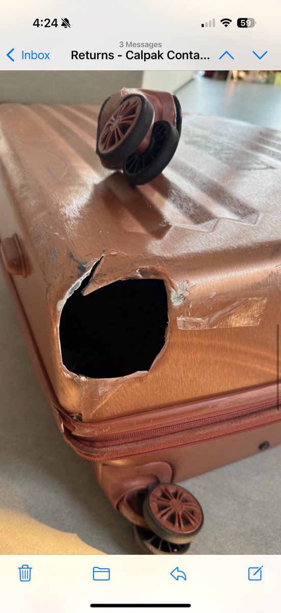 Amkmaxwell's tweet photo. @calpaktravel Guys …. How am I not getting a quick response/ help with my suitcase. Hate having to take this to social, but I’ve had your roller for 6 months. And have used it for two trips. Unacceptable and really need an exchange or refund. Legit the wheel cracked off… have never seen this https://t.co/aQEKwzvy0Y