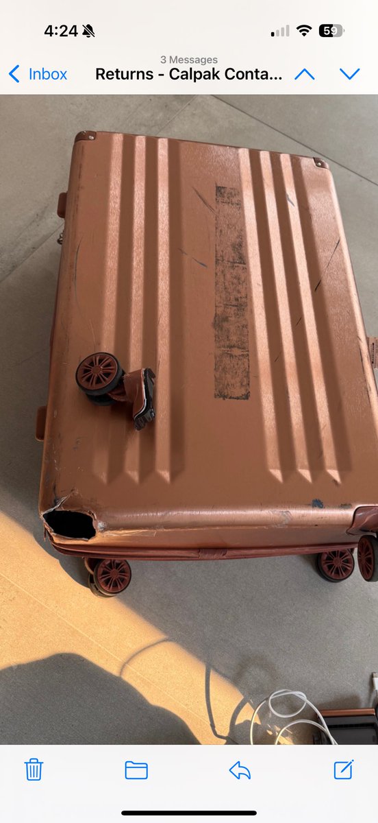 Amkmaxwell's tweet photo. @calpaktravel Guys …. How am I not getting a quick response/ help with my suitcase. Hate having to take this to social, but I’ve had your roller for 6 months. And have used it for two trips. Unacceptable and really need an exchange or refund. Legit the wheel cracked off… have never seen this https://t.co/aQEKwzvy0Y