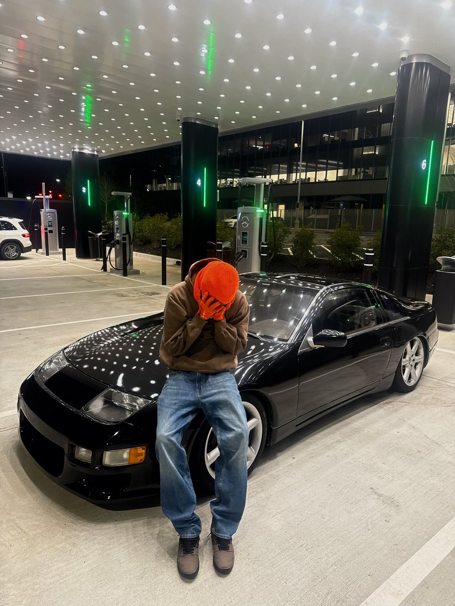 Had to shower Twitter some love! But go follow me on ig🫡