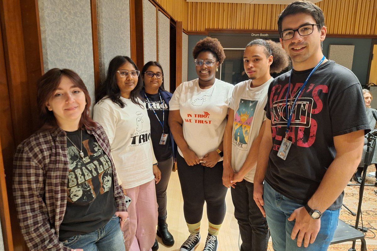 SUNYSchenectady's tweet image. 🎙️Our latest #podcast: With TRIO We Stand! A discussion with student members of the #TRIOprogram &amp;amp; staff about TRIO's significance &amp;amp; how we can help ensure the programs continue to receive funding. buzzsprout.com/1719037/episod… #SUNYSchenectadypodcast #collegepodcasts