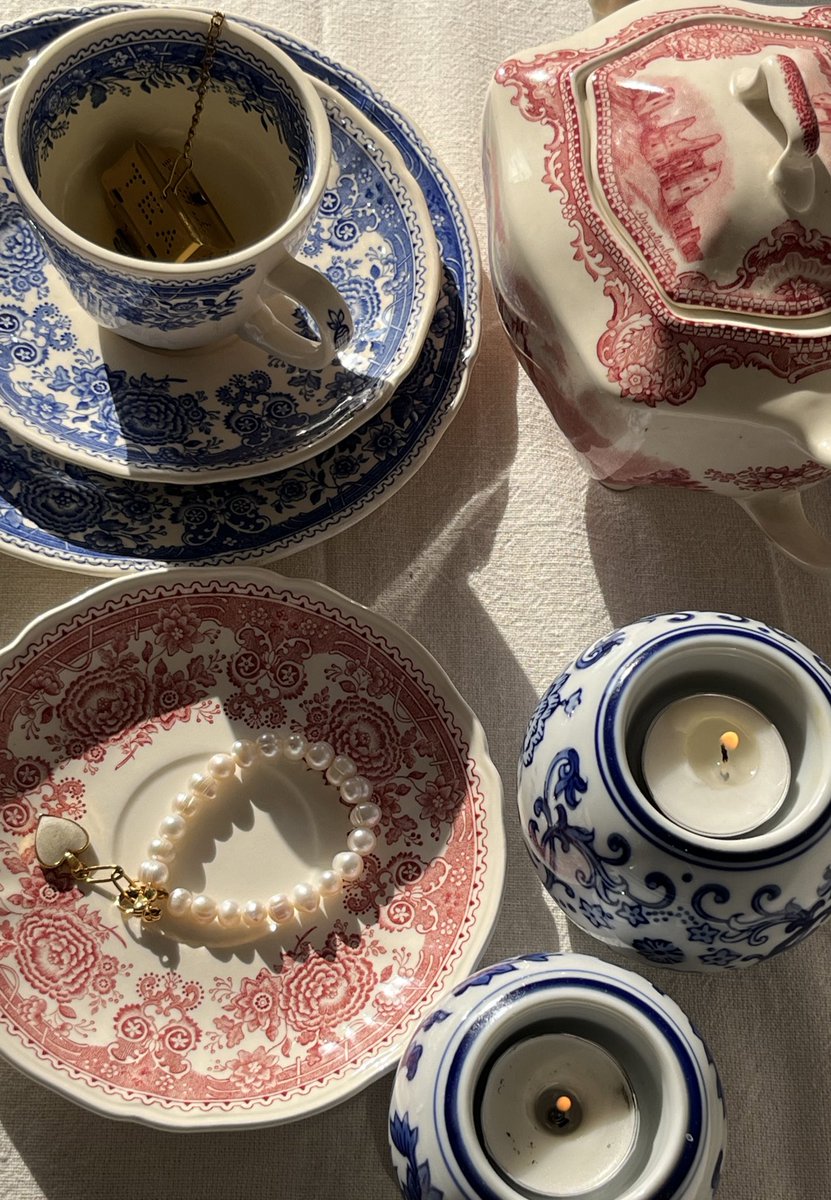 hicranefee's tweet photo. Her anı romantize etmeye bayılıyorum 🪿🪿👛🩷 https://t.co/8B8BY59is4