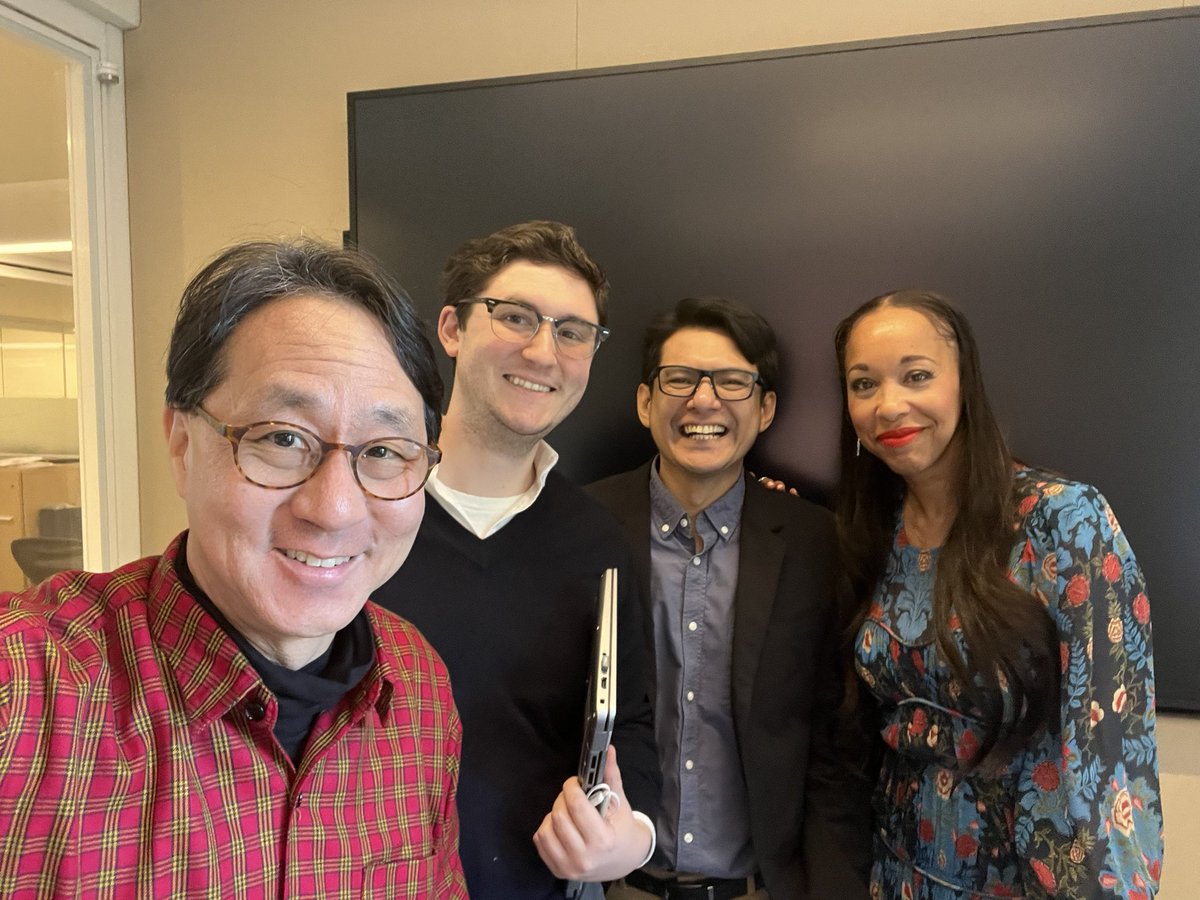 CurtisSChin's tweet photo. #USA 🇺🇸 Hello Washington! Let’s talk #fintech, #AI, #finance, #accesstocapital &amp; more! Here with @NValentineTV @MaxDeGregor &amp; @IFC_org-@MilkenInstitute Capital Markets Program scholar Andreas Prana from #Indonesia 

👉https://t.co/5UISR8ldpT #MIFinance @MichaelPiwowar https://t.co/tTFaBfH6gR