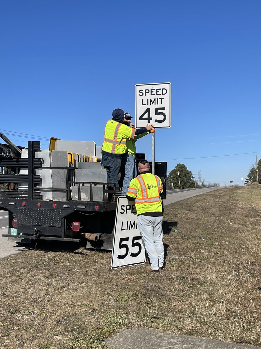 LebanonPD's tweet photo. ⚠️ HWY 109 SPEED LIMIT UPDATE ⚠️

Beginning tomorrow, January 17th, the speed limit on Highway 109 between I-40. and Rock Castle Dr. will be reduced to 45 MPH. See the map below for a better visual. 

The speed limit is being reduced in between the city limits and the river bridge, so please make note of the other changes below.

@cityoflebanontn and @myTDOT began changing signage this morning.

Please be mindful of this change and share this with anyone you know who travels 109 frequently. 
 
See more from TDOT: https://t.co/DrRy8q3xJm