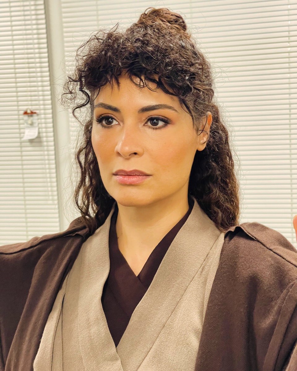 jazmasri's tweet photo. This was the shortest acting job I have done but the most meaningful to the child in me.. playing a Jedi for one scene in Skeleton Crew.. i gave a speech when i crew wrapped me on set saying : you just created the first Arab female Jedi.. thank you.. the scene unfortunately Didn’t make it to the finale cut bc these things happen.. but I can not not share my experience and feelings.. even Liam rehearsed that scene with me and I got to brag about it with his friends which got me coolest mom respect for a moment 😂.. #skeletoncrew #jedi for #one #scene #day #gratitude for #life ..