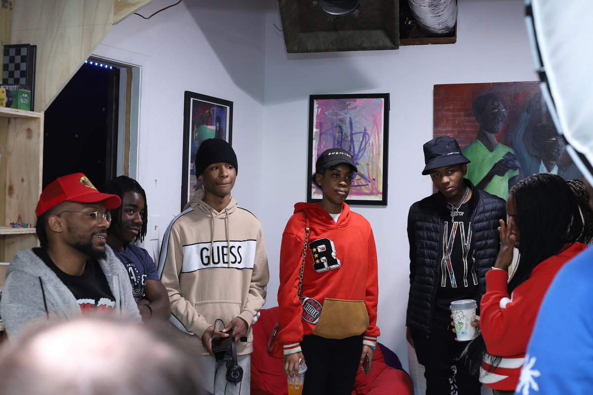 Memphis Music Initiative (@mmusinitiative) on Twitter photo 🎶 Vibing at Outerspace Recording Studio last year!
MMI + <a href="/Unapologetic901/">UNAPOLOGETIC.</a> teamed up to host a youth workshop where Memphis creatives explored music production and collaboration.
💥 MMI Works Summer Internship apps are LIVE. Tap in: buff.ly/3W9g2dO
#MemphisIsMusic 🎶 Vibing at Outerspace Recording Studio last year!
MMI + <a href="/Unapologetic901/">UNAPOLOGETIC.</a> teamed up to host a youth workshop where Memphis creatives explored music production and collaboration.
💥 MMI Works Summer Internship apps are LIVE. Tap in: buff.ly/3W9g2dO
#MemphisIsMusic