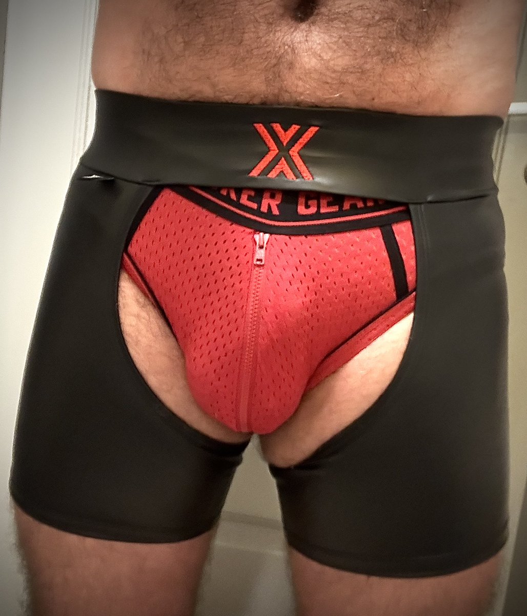 darkalleyboy's tweet photo. Geared in #boxerbarcelona #lockergear #boxerbarcelonachaps @BOXERBARCELONA 
@lockergearmen 
#fistgearpig #playgear #asspig #puppyassplay #puppyplay #pluggedasspig #squerepegplugg @SquarePegToys https://t.co/umrv6atsGf