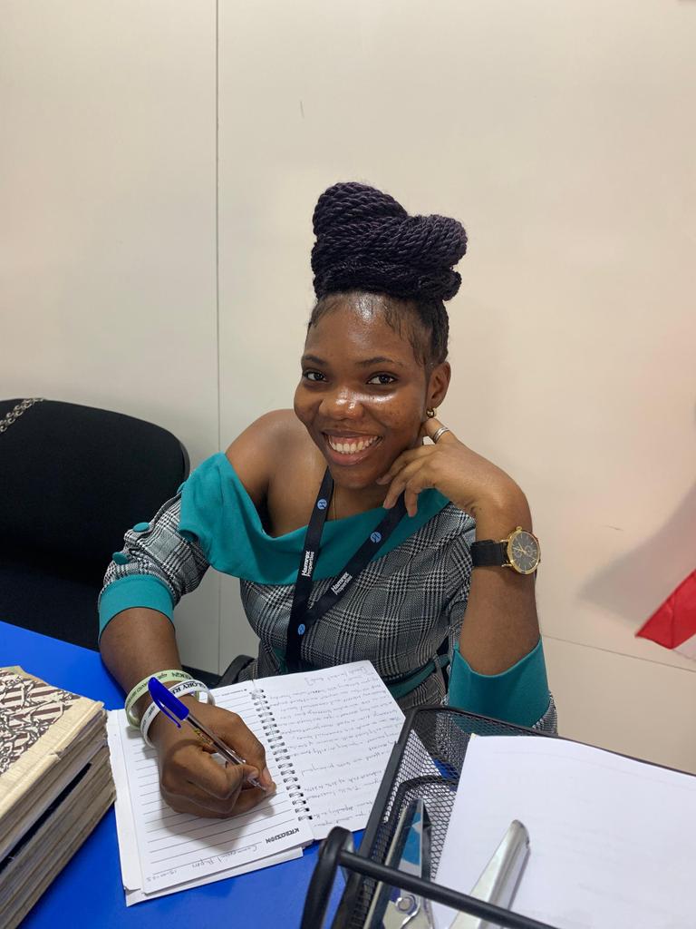 jovial_joyy's tweet photo. INVEST IN VALUABLE AND SECURED REAL ESTATE.

Happy Thursday 

#ceogng 
#realestateagent 
#hamrexproperties 
#WeRunTheCity https://t.co/8eSvtm76r2