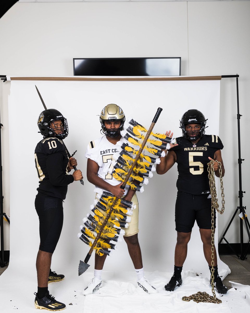 _34problemz's tweet photo. Had a great visit at ECCC on Tuesday 🖤💛
@phuddleston_ph @CoachGibson5 https://t.co/bBHz6ioU4a