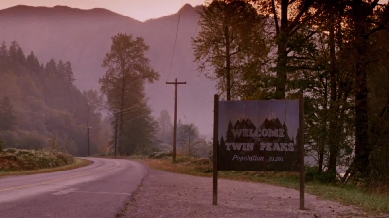 RTÉ Brainstorm (@rtebrainstorm) on Twitter photo David Lynch RIP: <a href="/fastpictureshow/">Declan McKenna</a> <a href="/UlsterUni/">Ulster University</a> on how the late, great director's Twin Peaks changed TV rte.ie/brainstorm/202… David Lynch RIP: <a href="/fastpictureshow/">Declan McKenna</a> <a href="/UlsterUni/">Ulster University</a> on how the late, great director's Twin Peaks changed TV rte.ie/brainstorm/202…
