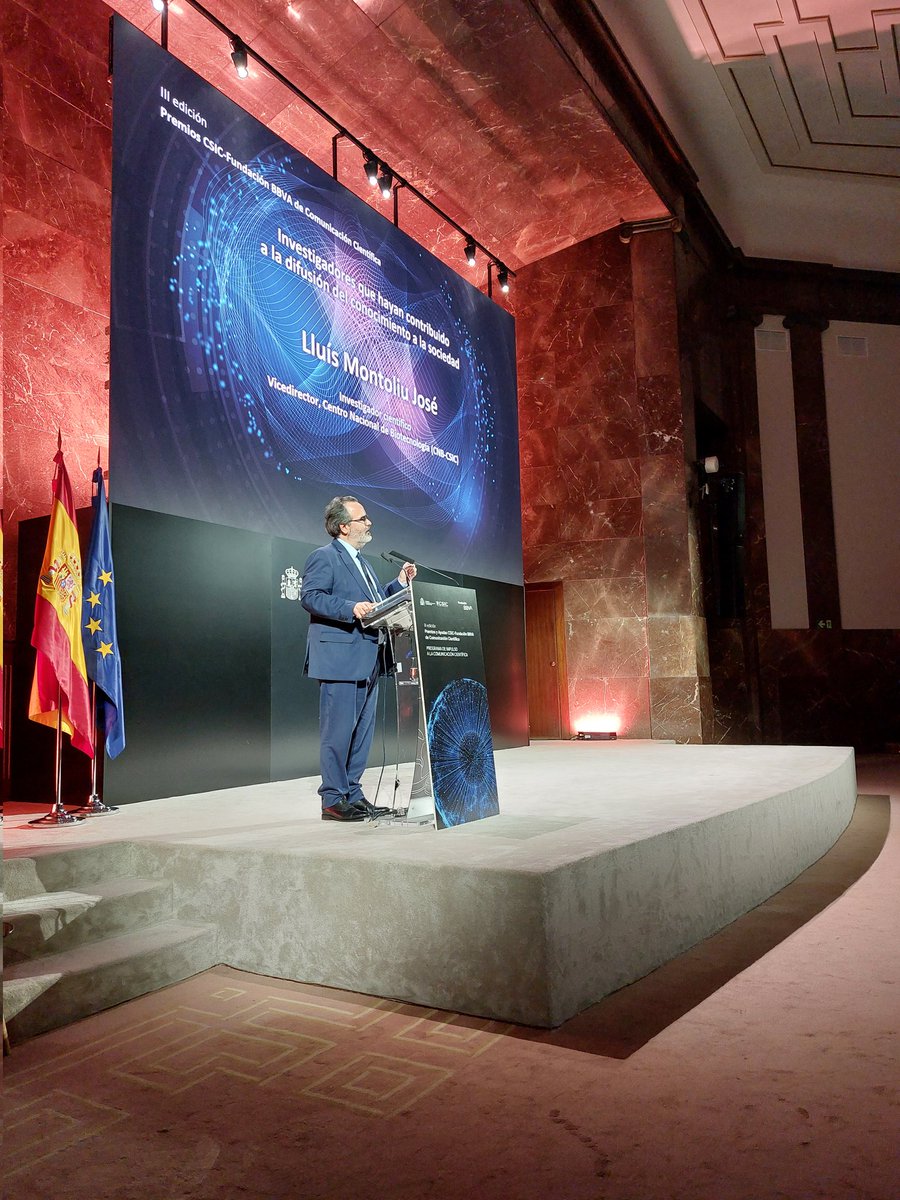 <a href="/delPinoE/">Eloísa del Pino</a> <a href="/alexmunofer/">Alejandro Muñoz</a> <a href="/ebdonana/">Estación Biológica de Doñana - CSIC</a> <a href="/IDAEA_CSIC/">Inst. of Environmental Assessment & Water Research</a> <a href="/CidEinvestiga/">CIDEinvestiga</a> <a href="/IAS_CSIC/">IAS-CSIC</a> <a href="/EvaOrtegaPaino/">Eva Ortega-Paíno</a> <a href="/AnaloCL/">Ana Lozano</a> <a href="/IGME1849/">Instituto Geológico y Minero de España</a> <a href="/ICMCSIC/">ICM-CSIC</a> <a href="/IBE_Barcelona/">Institute of Evolutionary Biology (IBE)</a> <a href="/ICMAN_CSIC/">ICMAN-CSIC</a> <a href="/Perestupinya/">Pere Estupinyà</a> <a href="/cazadorcerebros/">El cazador de cerebros</a> <a href="/LluisMontoliu/">Lluis Montoliu</a> <a href="/CNB_CSIC/">Centro Nacional de Biotecnología (CSIC)</a> <a href="/CSIC/">CSIC</a> “El traslado a la sociedad de la labor que realizamos los científicos es una parte sustancial de nuestro trabajo. Tenemos el deber de compartir este conocimiento con todos, de una manera sencilla pero sin perder un ápice de rigor”, destaca <a href="/LluisMontoliu/">Lluis Montoliu</a>