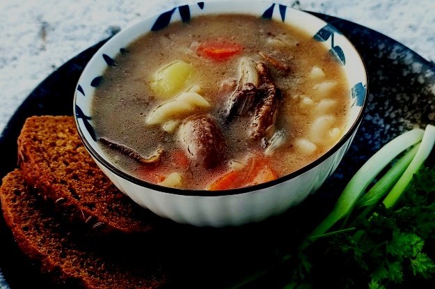 proborsch's tweet photo. Winter isn’t complete without the earthy aroma of porcini mushrooms in a warm soup 🍄🍲 This Savory Chicken and Porcini Mushroom Soup is packed with comforting flavors! ❄️ 

https://t.co/ZgICpEU6op

#Proborsch #chicken #mushroomoasis  #ComfortFood #soupseason  #Foodies #recipe https://t.co/s5HgxLBAEO