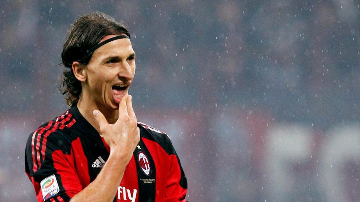 Julien5Muller's tweet photo. Zlatan Ibrahimović fut un joueur majeur de son époque ✔️
Une mégastar qui a dominé... mais qui s'est beaucoup trop souvent ratée dans les grands rendez-vous 🤷‍♂️

Thread sur les échecs à répétition d'Ibra 🔽 https://t.co/S4Ce6JBxft