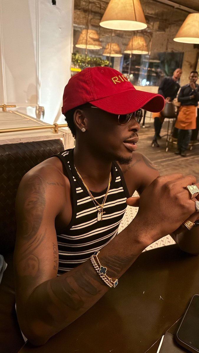ybnlnation_'s tweet photo. Damola 😎 https://t.co/JTxywS6ksJ