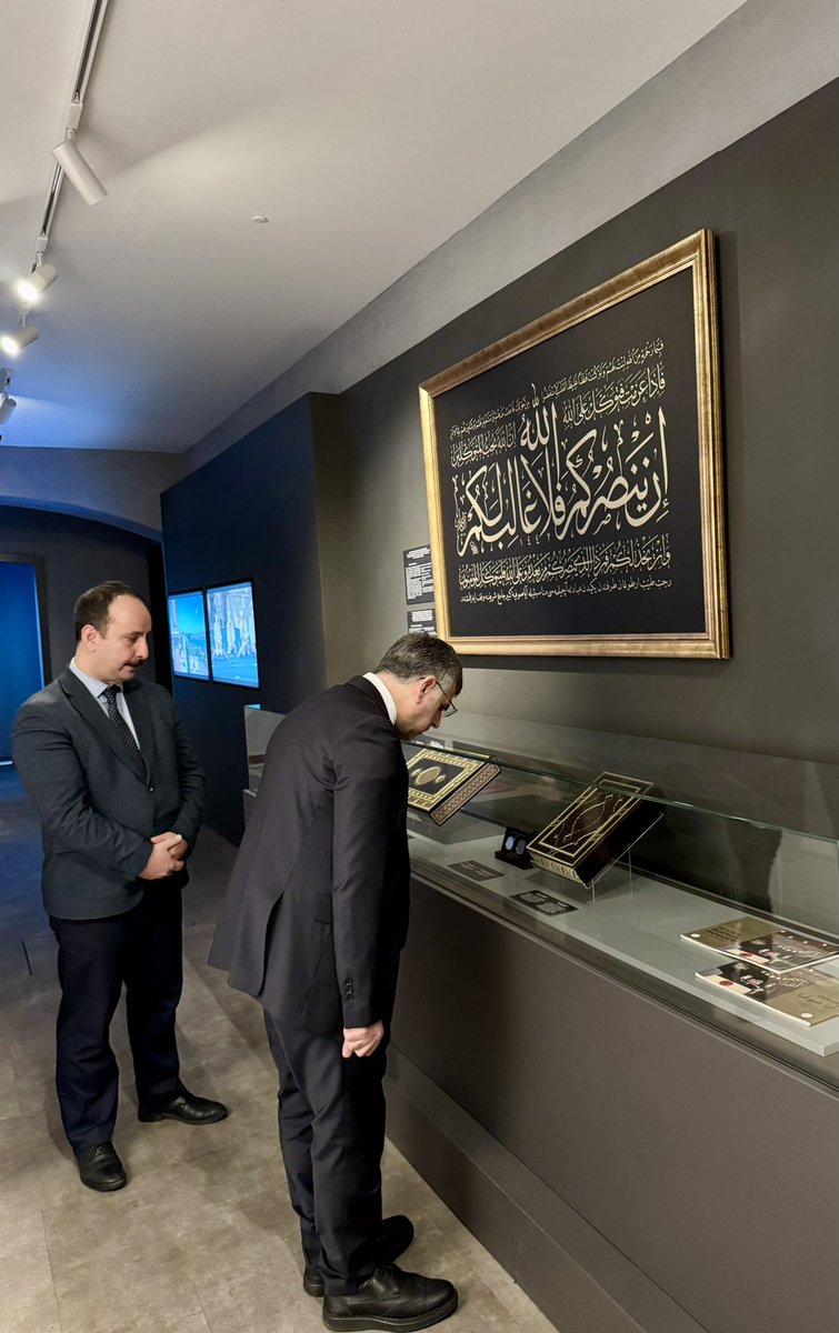 Keskin_Huseyin's tweet photo. Bugün Ayasofya Tarihi Müzesi’ni ziyaret ettik. Ziyaretimiz sırasında Müze Müdürümüz Murat Bozcu, Müze Müdür Yardımcımız  Defne Bali ve Firma Temsilcisi Cihan Kılınçkaya bizlere eşlik ettiler. Değerli katkıları için çalışma arkadaşlarımıza teşekkür ederiz. https://t.co/E9vySjEQd3