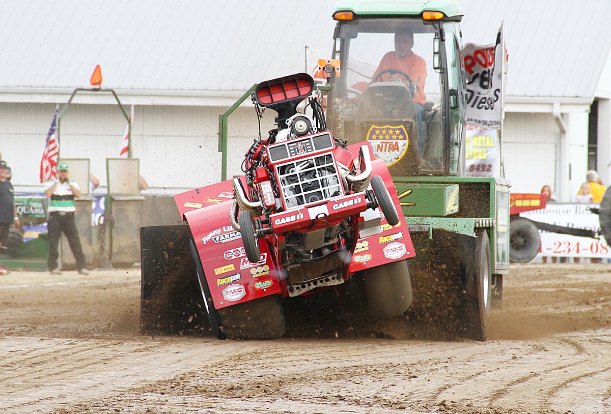 NTPApull's tweet image. Throwback Thursday: Wild ride by The Funny Lil Farmall in 2015! #minirod #sanduskyoh #wildride
