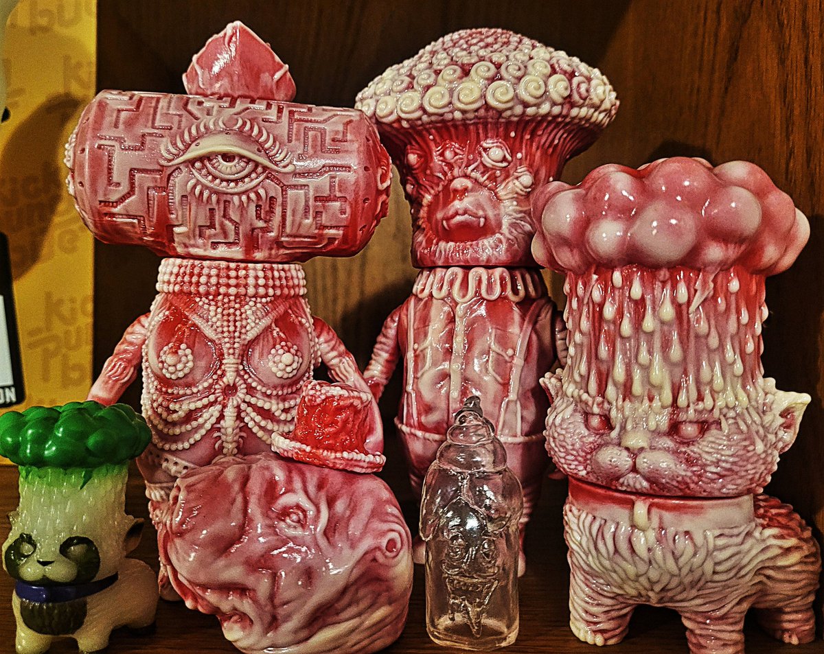 thetoychef's tweet photo. Moucoyama Family Pic
@moucoyama #moucoyama #sofubi #softvinyl #sofubitoys #surrealism #sofvi #kaiju #marbledmeat https://t.co/YSDbAQ2jGA