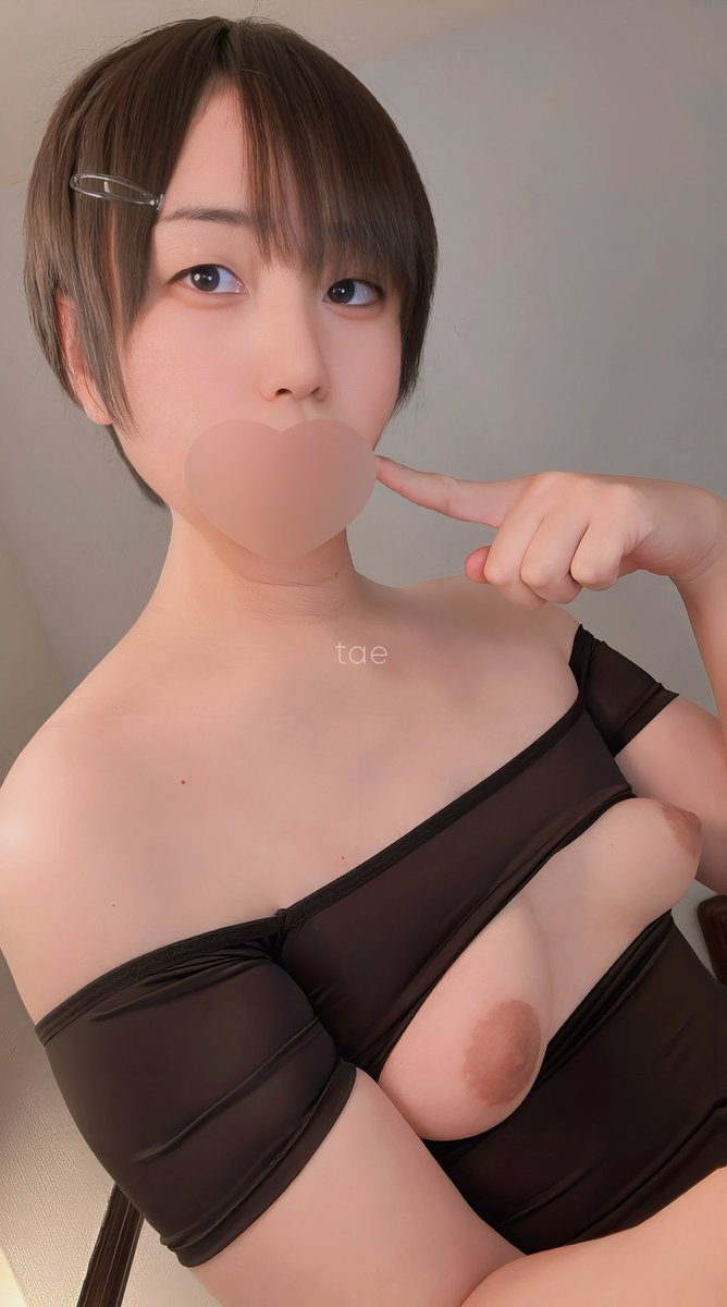 taexxx1711's tweet photo. 写真長押しして4Kで読み込んで見て？
透けて見えるよ https://t.co/qB9Q9PEcBn