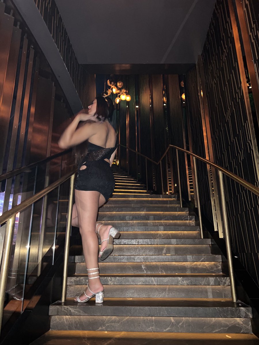 destoosmiiley's tweet photo. take me back to Vegas🥴🥴 https://t.co/CGJD6RX9y8