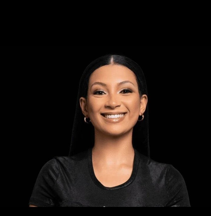 phem_favoured's tweet photo. Team Ashley please welcome me! 🤣❤️ #BBMzansi https://t.co/vxVIowHrH4