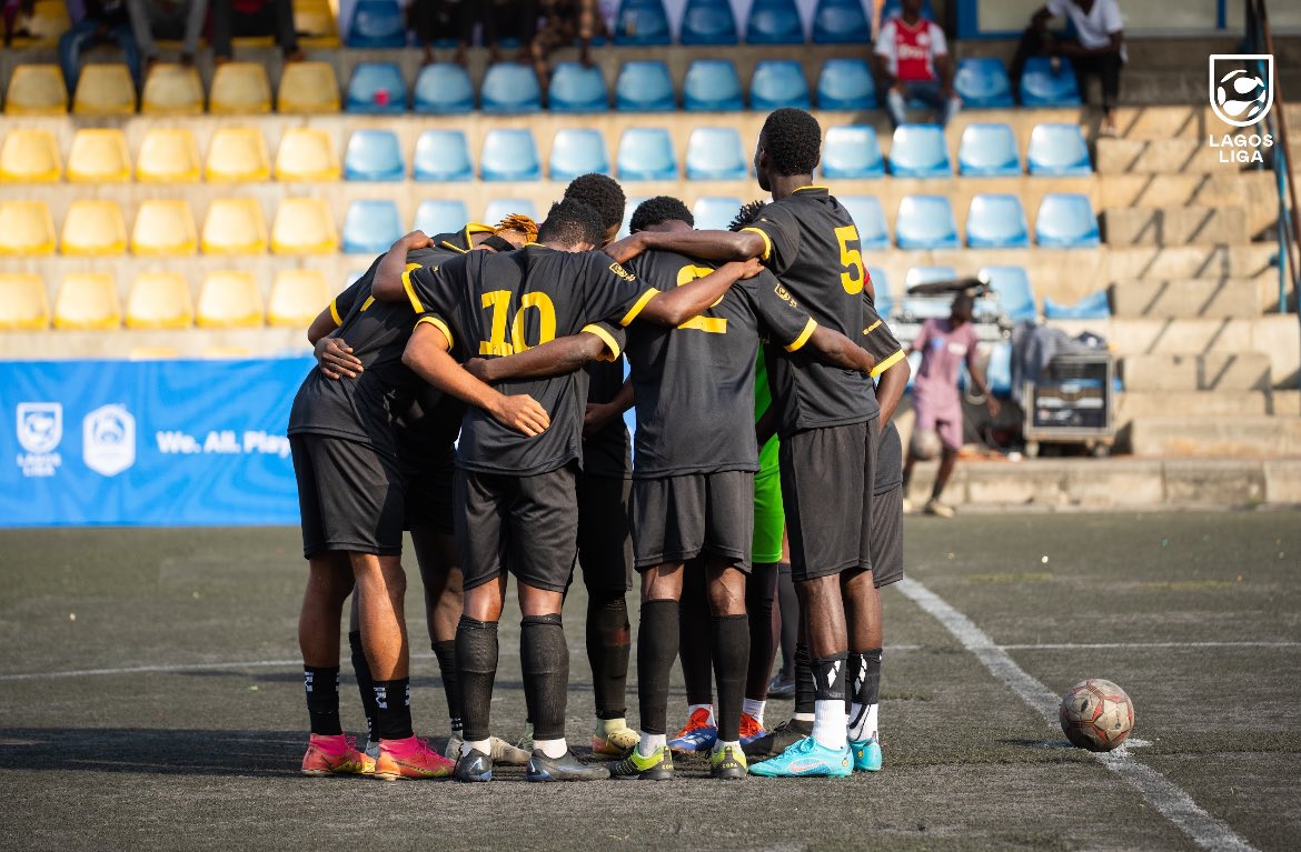 LagosLiga's tweet photo. The brilliant boys of Applebee FC.🤩🐝

https://t.co/uFDfZPZzbR https://t.co/h46ijQWnh1