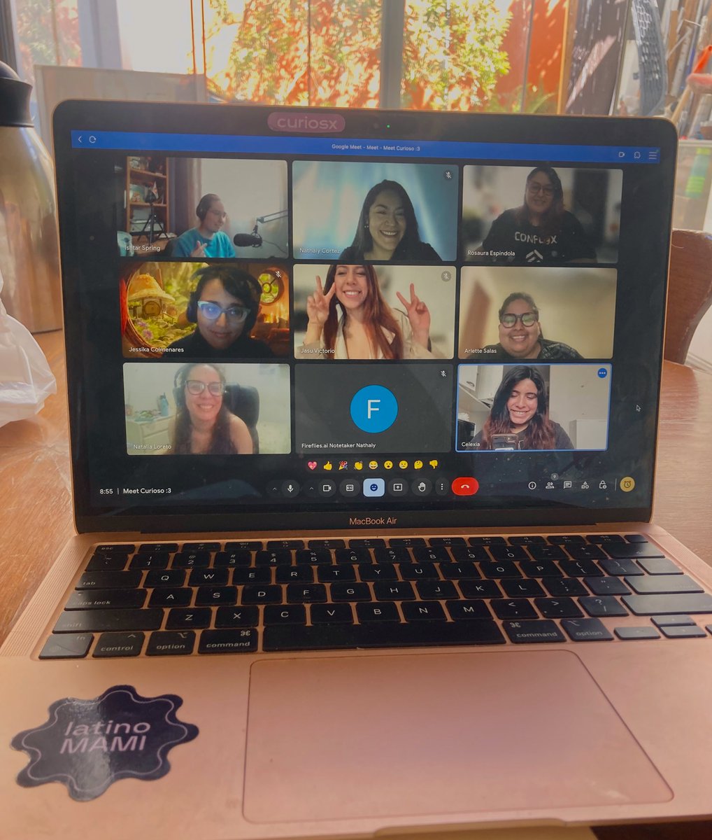 El equipo detrás de toda la magia 💜🔍
✨Primera reunión Curiosa del 2025✨

<a href="/JasuVictorio/">Jasu Victorio 🏴</a> @NNathMC <a href="/arlettemsalase/">Arlette Salas ⚡</a> <a href="/Rous_cripto/">Rous(💙,🧡)</a> <a href="/Jessiway/">Jess- Marketing Digital✨</a> <a href="/soylaloreto/">Natalia Loreto📍🇦🇷</a> <a href="/IshtarSpring/">IshtarSpring.btc</a> <a href="/LaCryptoWitch/">celexia 👁️🌪️</a>