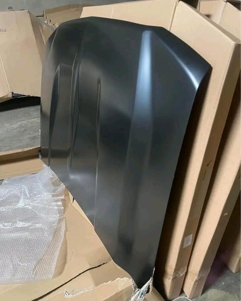 MarcuC92730's tweet photo. 2015-2018 Chevy Silverado Hood Brand New Black OEM 
Asking $450 shipped 

#silverado #obs #chevysilverado #truckin #trucknation #squarebody #gmcsierra #trokiando #singlecab #chevynation #streettrucks #loweredtrucks #suelo #truckinaround #droppedtrucks #socaltrucks #suelomob https://t.co/Ls7HXj5YRZ