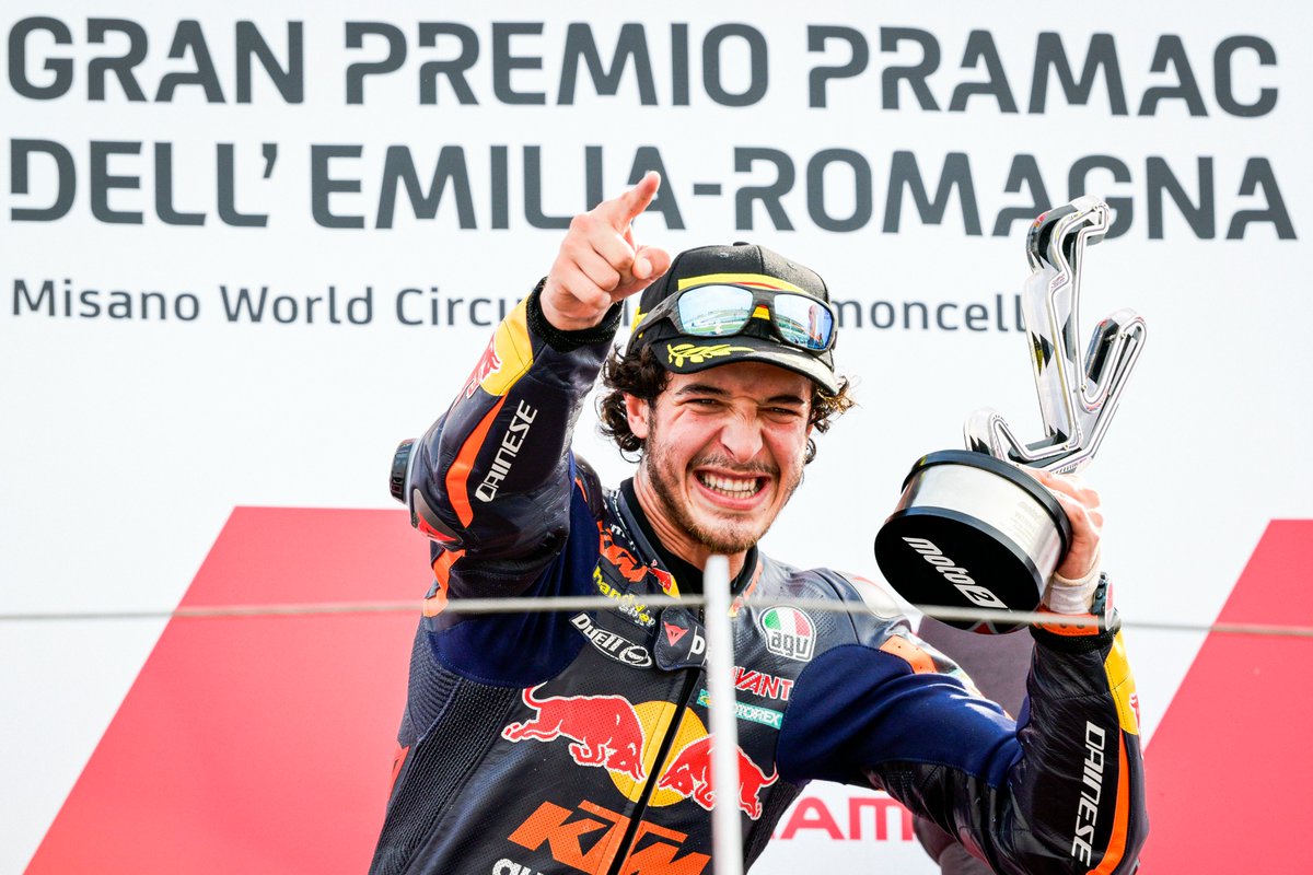 RedBull_KTM_Ajo's tweet image. #BestOf2024 🏁 Chapter 7 🇸🇲🇸🇲

Double date in San Marino 🍾🏆🥇 Winning at home always tastes better 😍

| #SanMarinoGP | #EmiliaRomagnaGP | #ThowbackThursday | #GivesYouWings | #ReadyToRace | @motogp  | #AjoMotorsport | #AjoFamily |
