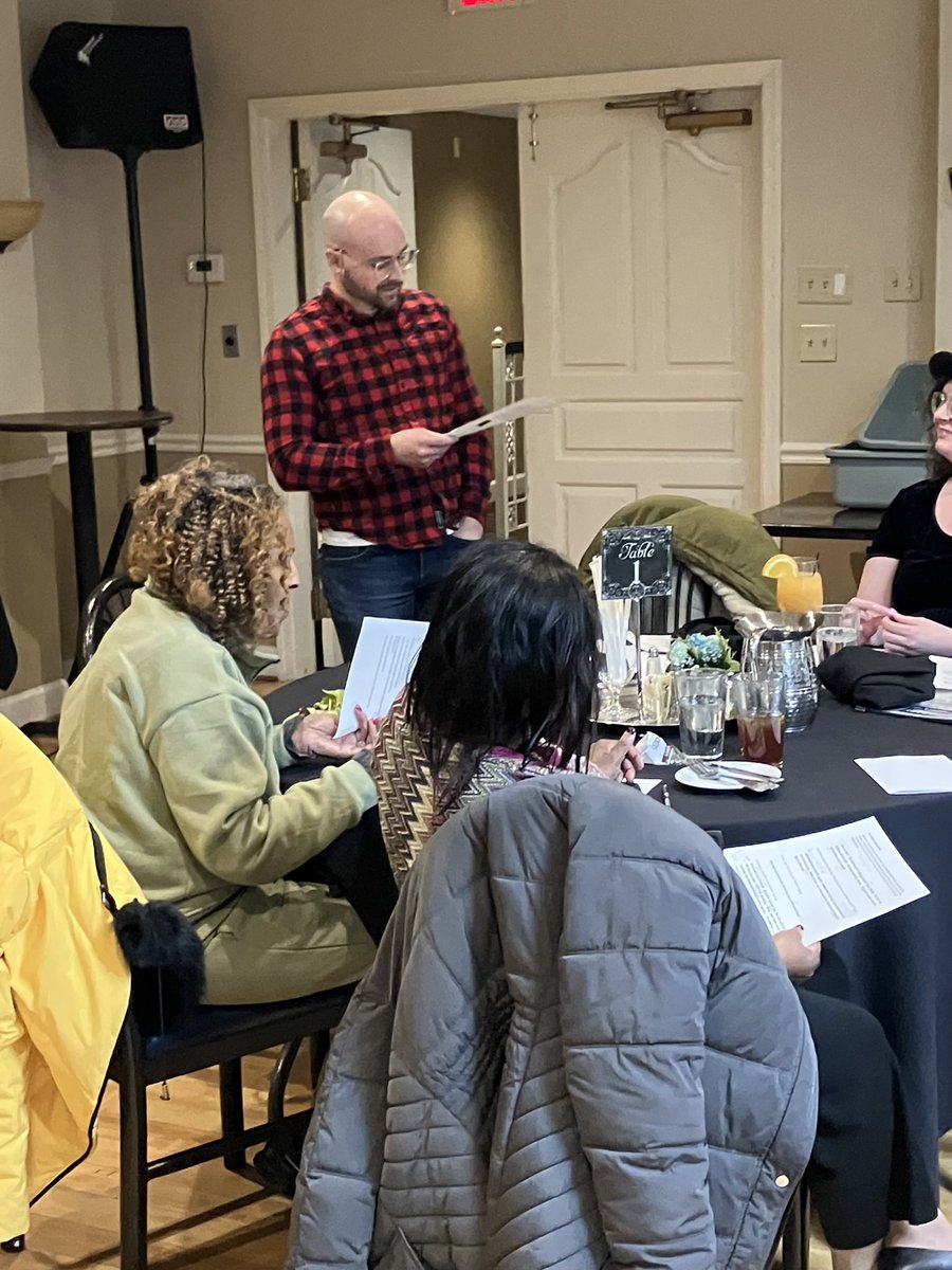 MysteryCafe_Ind's tweet photo. Experience an engaging Family Friendly Murder Mystery Comedy Dinner Theater where you become a part of the adventure. You don’t just watch the show; you immerse yourself in it, creating unforgettable memories together.
#indytheater #thingstodoinindy #murdermystery #dinnertheater https://t.co/uq6aAU92ej