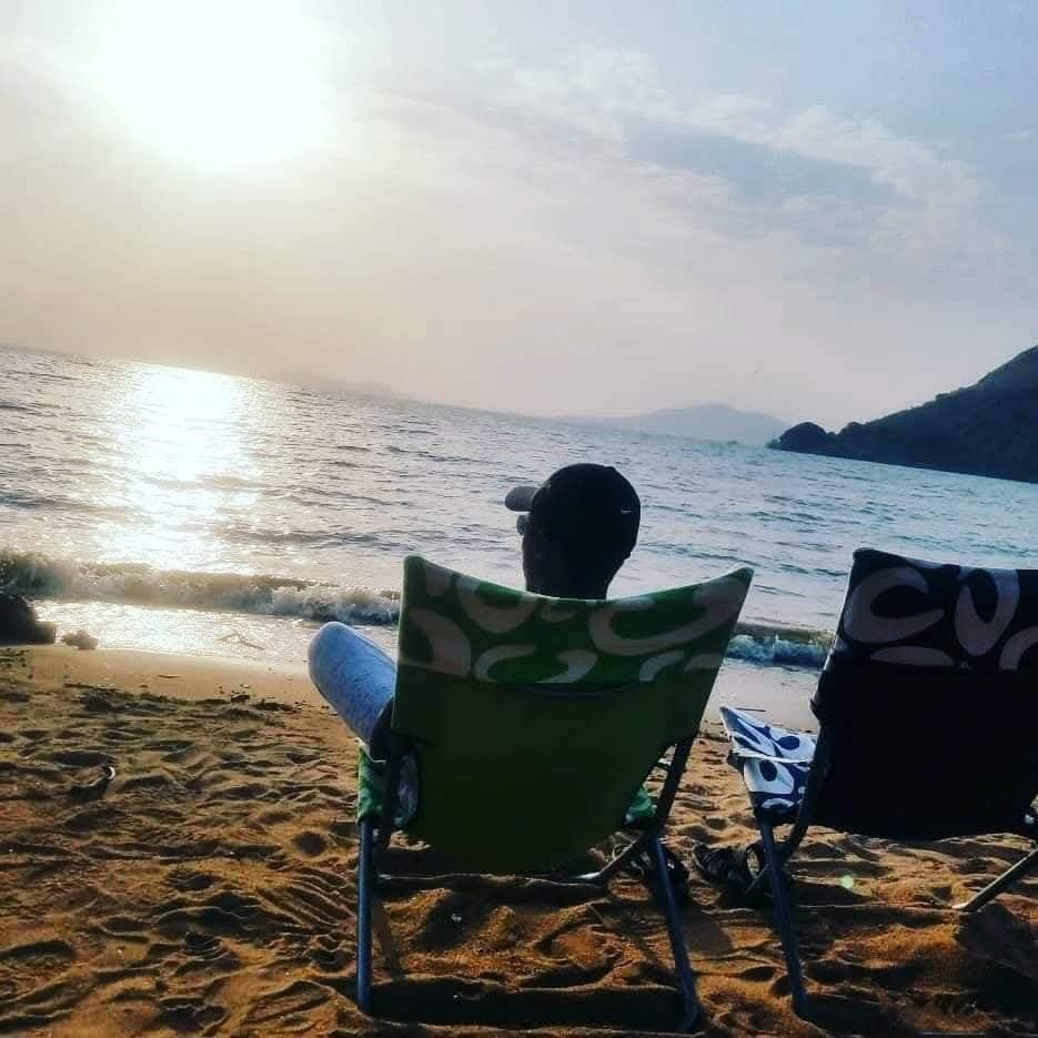 AbabuNamwamba's tweet photo. World, our Oyster.. https://t.co/5PRz7NygU8
