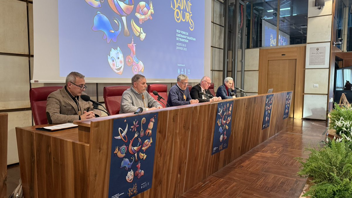 A Palazzo regionale la presentazione della 1025a Foire de Saint Ours. Sapia “Occasione di incontro, di  tradizione ma anche momento per generare indotto e promuovere l’intero comparto imprenditoriale valdostano”. <a href="/vdaufficiale/">Regione Autonoma Valle d'Aosta</a> <a href="/luigibertschy/">Luigi Bertschy</a> <a href="/sappata/">roberto sapia</a>
